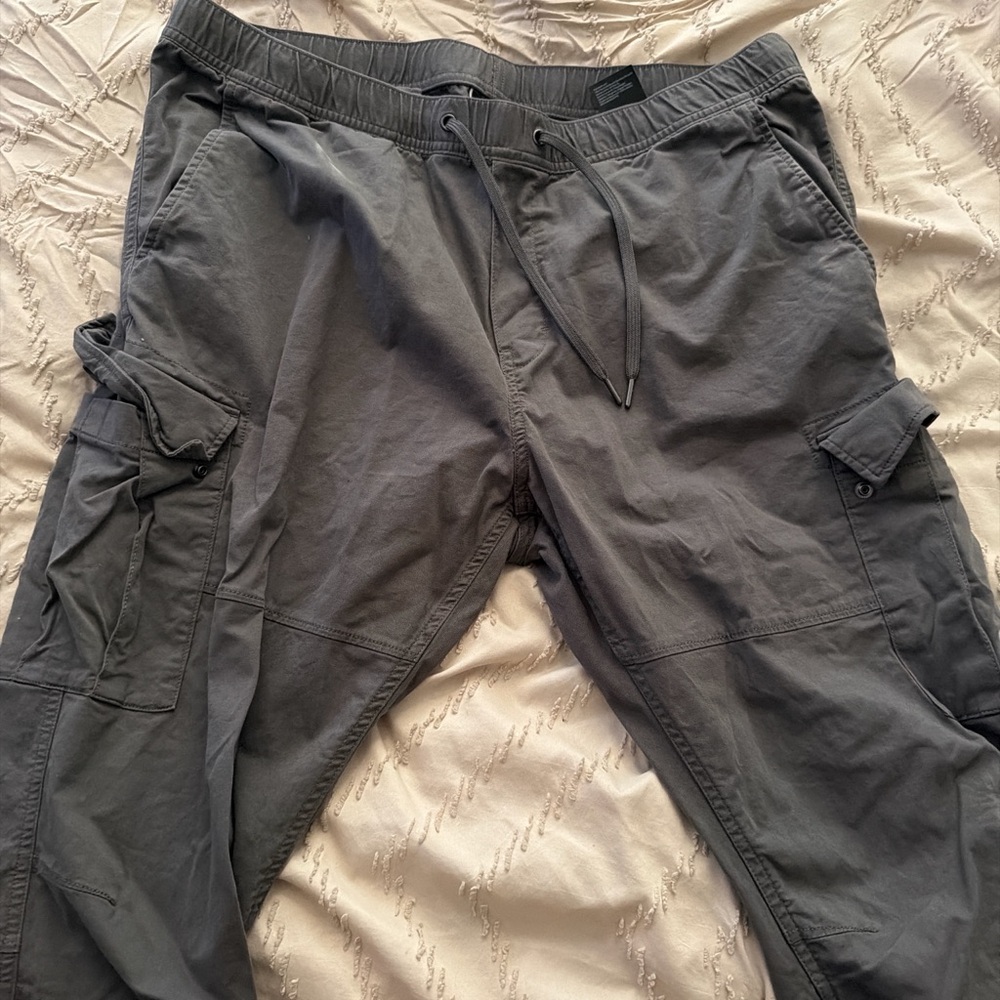 H&M Charcoal Cargo Pants for Men